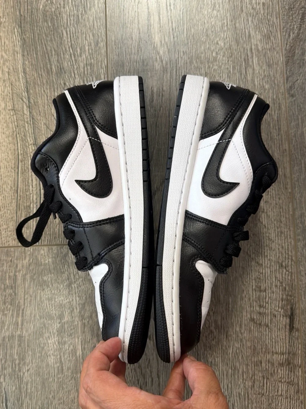Jordan Men’s Black/White Low-Top Sneakers